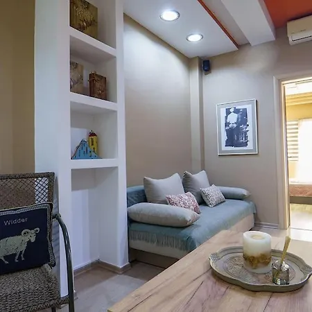 Eleana's Art Studio דירה